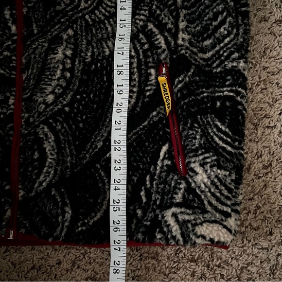 Shredders Digest line art fleece - Picture 5 of 5